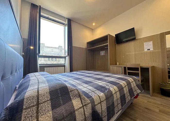 Midway Hotel Milán
