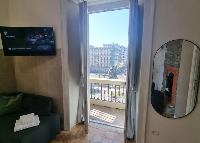 Casa Storica Piazza 5 Giornate Guest house 4*