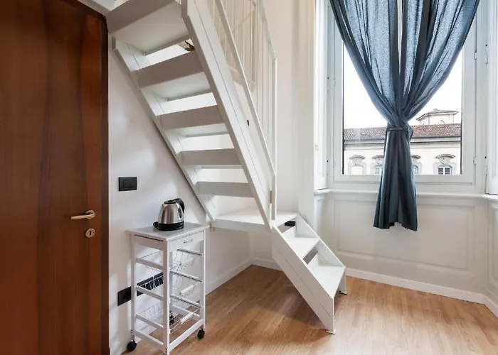 Guesthost - Apts Milano-corso Magenta * Milão