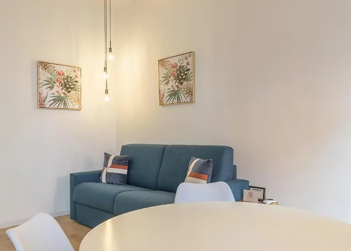 Retreats Apartament