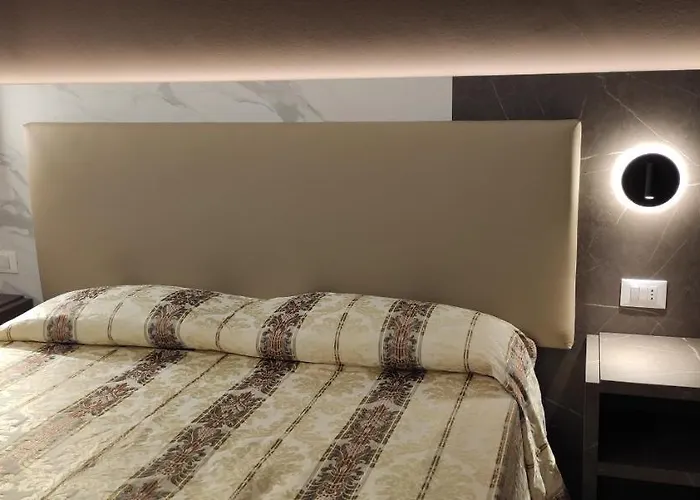 Hotel Mistral Mediolan