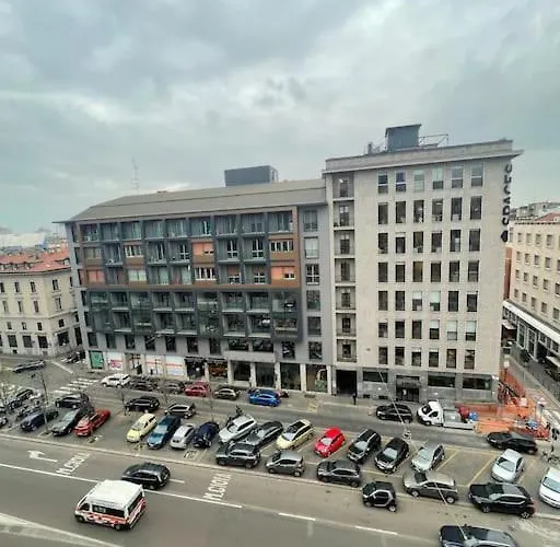 New Luxury Stunning Bilo In The Heart Of Moscova Milão