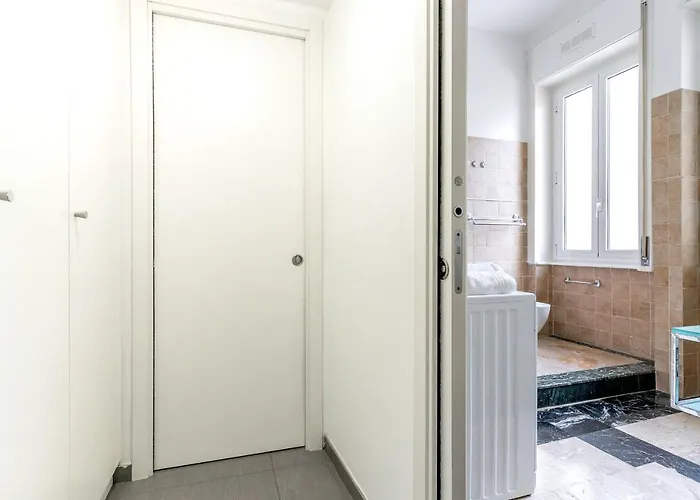 S. Ambrogio Square 米兰