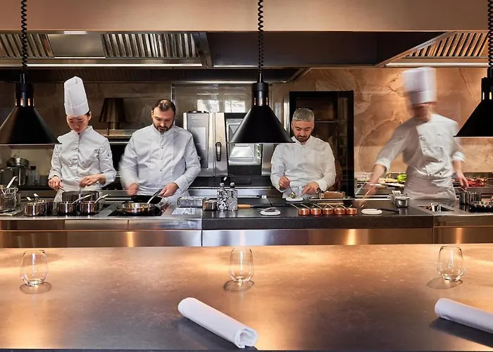 The Glamore Duomo فندق ميلان