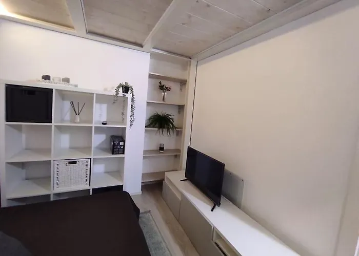 Duomo Porta Venezia Mini Loft Con Wifi E Netflix Διαμέρισμα *