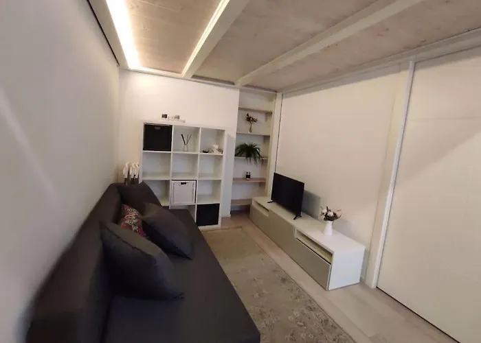Duomo Porta Venezia Mini Loft Con Wifi E Netflix Διαμέρισμα *