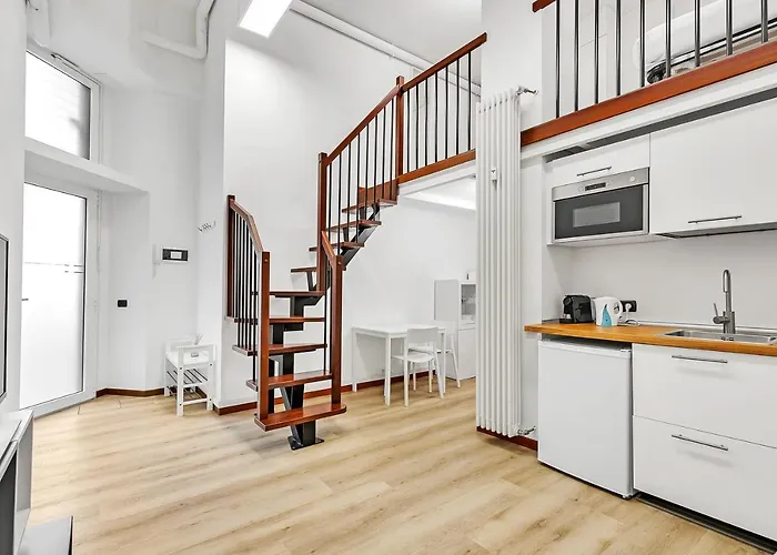 Loft Daiquiri Nel Centro Di Milano, Via Sottocorno, Porta Vittoria * Mailand