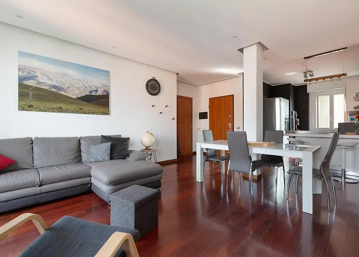 Szálloda Rogoredo Cozy X5 *
