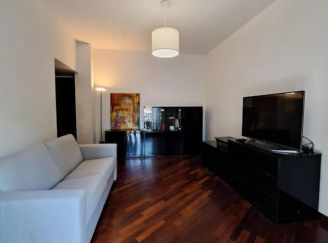 Fancy Monique Appartement Milaan