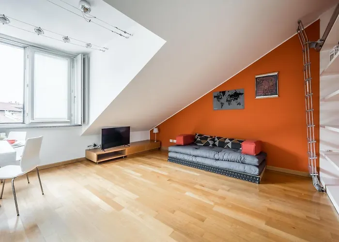 The Orange Attic - Navigli Area Apartamento *