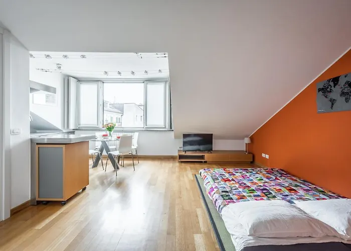 The Orange Attic - Navigli Area Apartamento