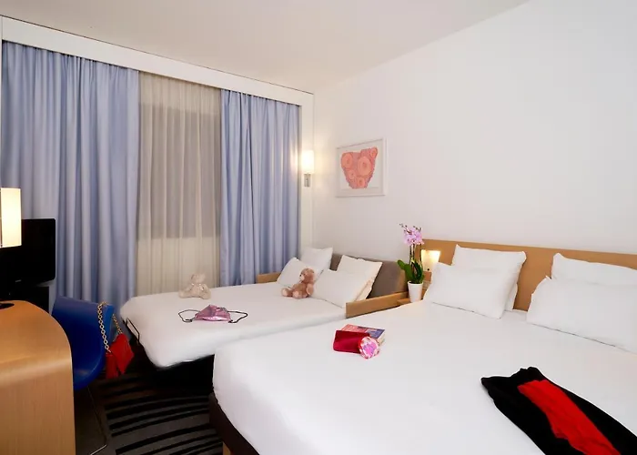 Hotel Novotel Nord Ca' Granda 4*