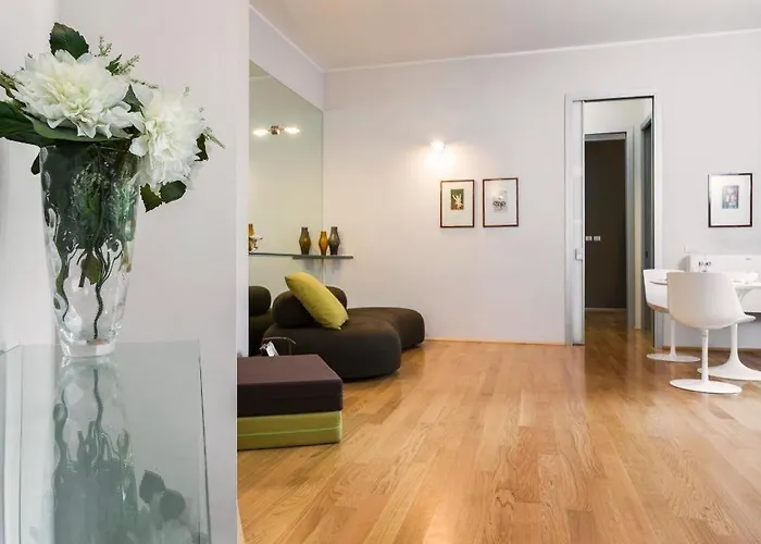 Heart Porta Romana Апартаменты *