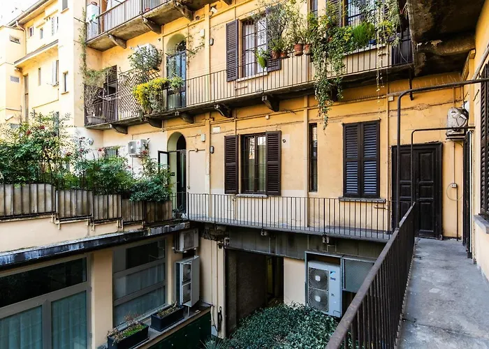 Artstay Exclusive Near Train Metro, Parking *