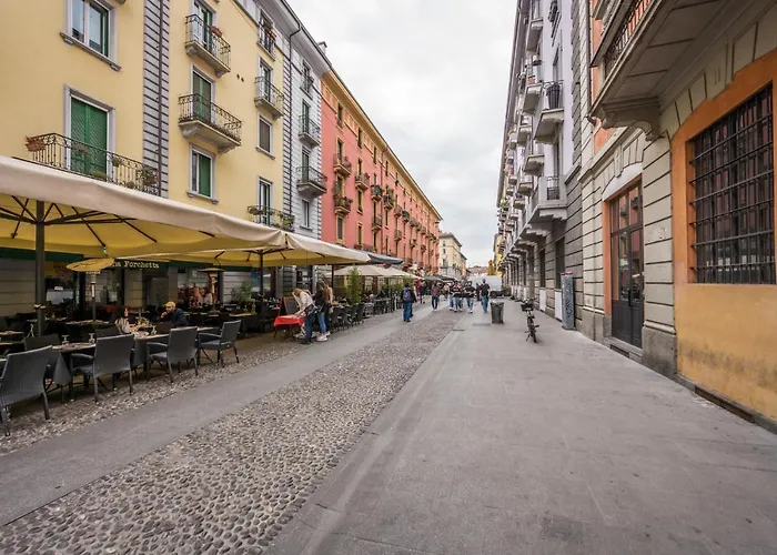 The Orange Attic - Navigli Area Apartamento