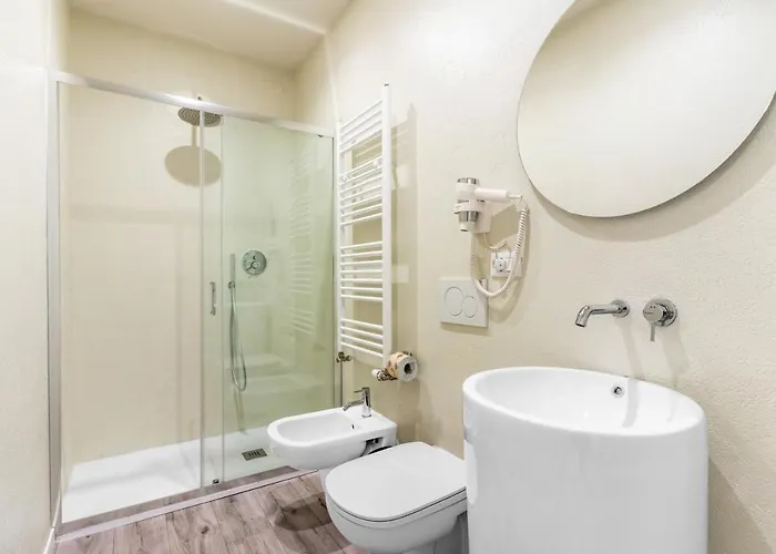 Meneghina Foresteria Lombarda Affittacamere 3*