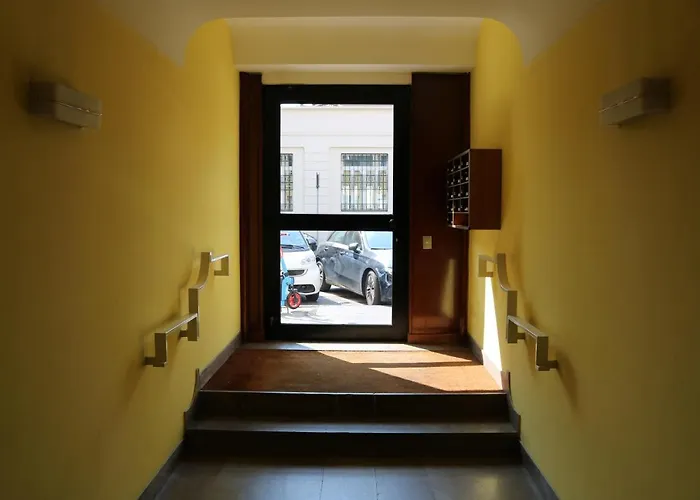Via Savona Location