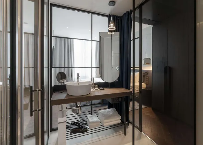 Radisson Collection Hotel, Santa Sofia 5*