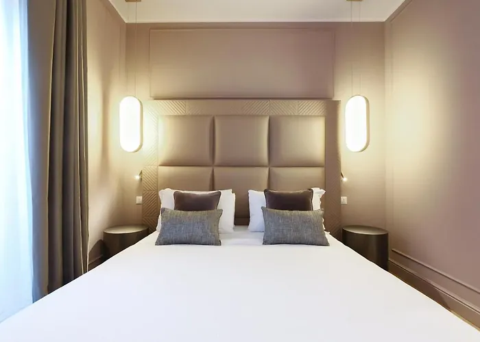 Prestige Boutique - Piazza Duomo View Апартаменты 4*