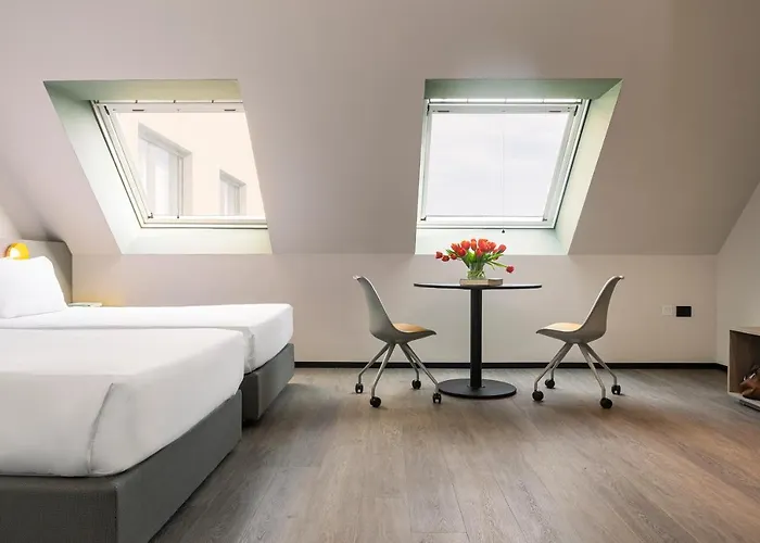 Quark Hotel