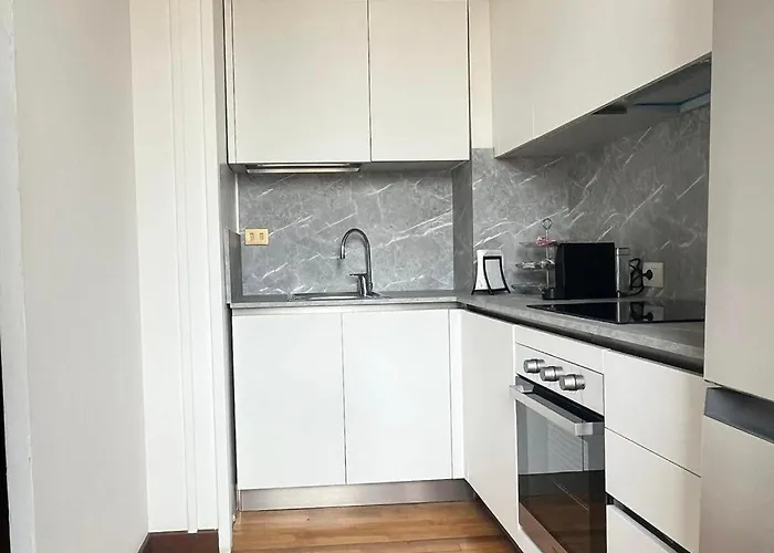 Apartament Royal - Centro Cadorna Mediolan