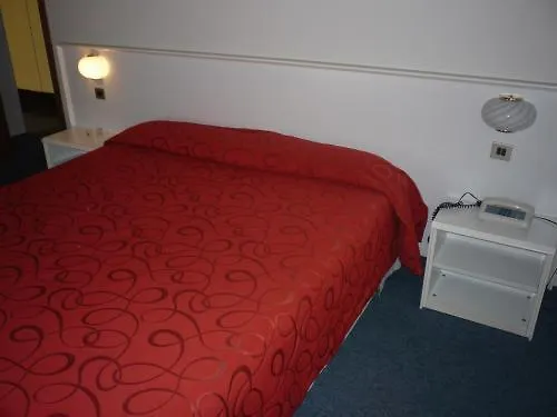 Apollo Hotel