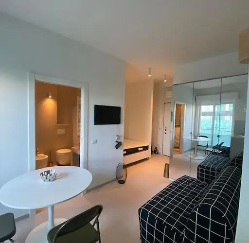 Monolocale Scalo Di Porta Romana Lägenhet