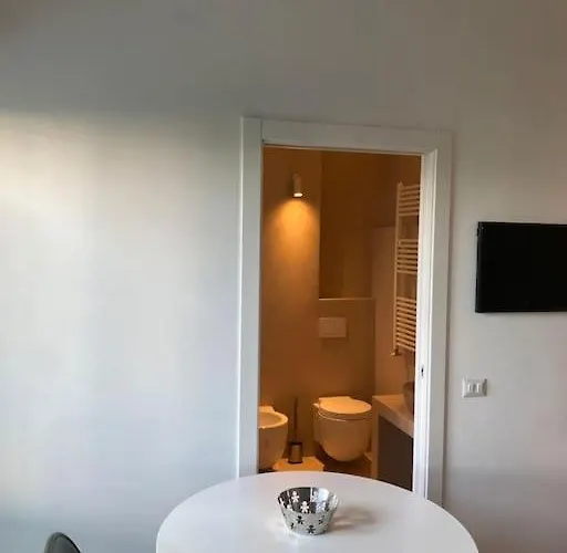 Lägenhet Monolocale Scalo Di Porta Romana *