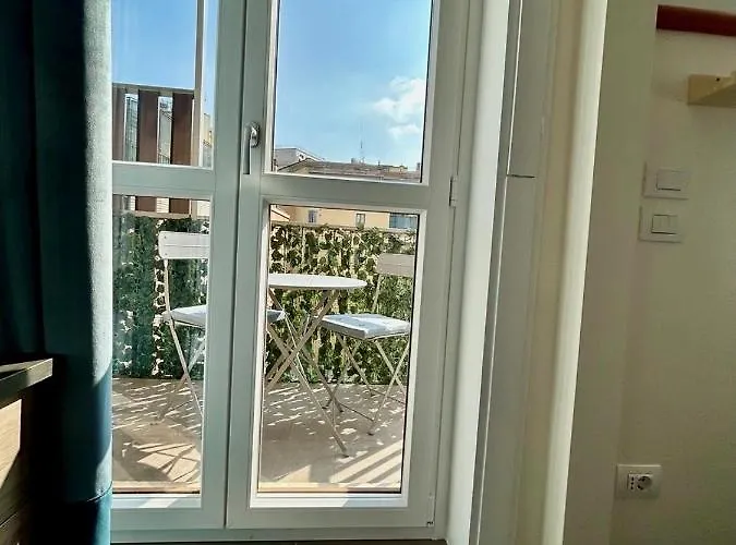 King's - Quiet And Refined In The Heart Of *