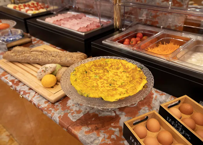 فندق Life Poliziano, By R Collection ميلان