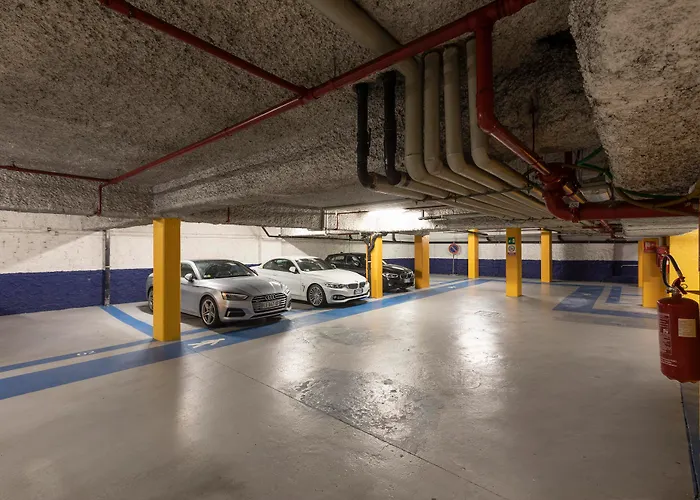 Life Poliziano, By R Collection ميلان