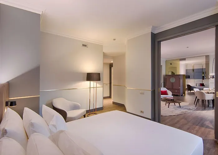 Nh Collection Porta Nuova Otel 4*