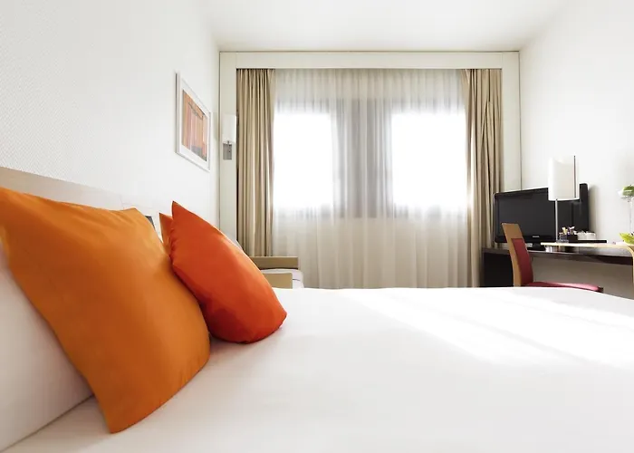 Hotel Novotel Nord Ca' Granda 4*