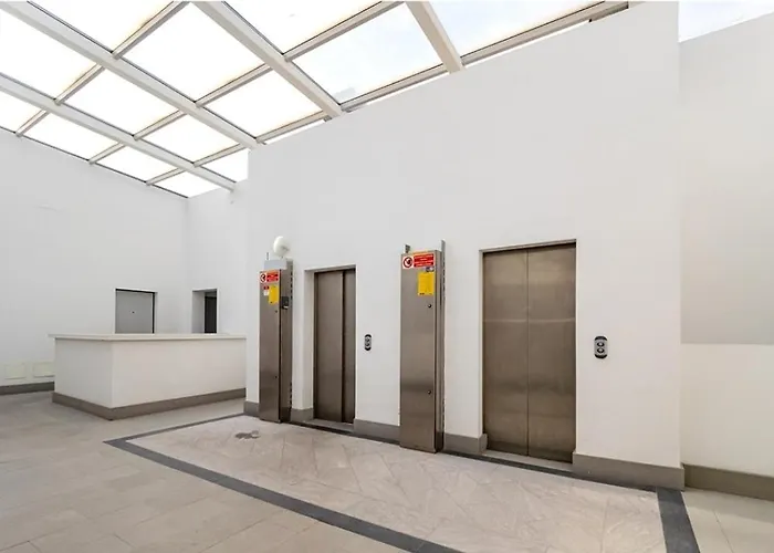 Lux 2 Metro M2 Μιλάνο