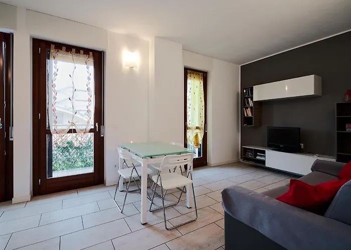 Xenia - New And Bright Urban Housing *