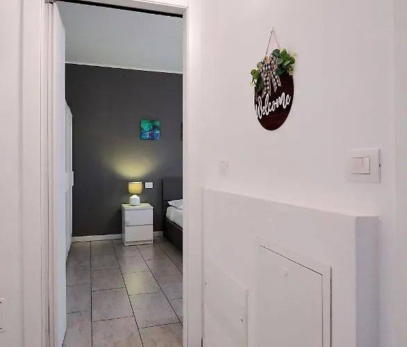 Xenia - New And Bright Urban Housing דירה מילאנו