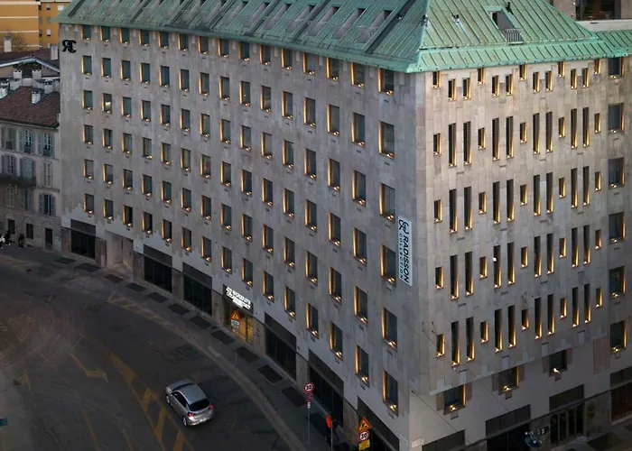 Hotel Radisson Collection Hotel, Santa Sofia 5*