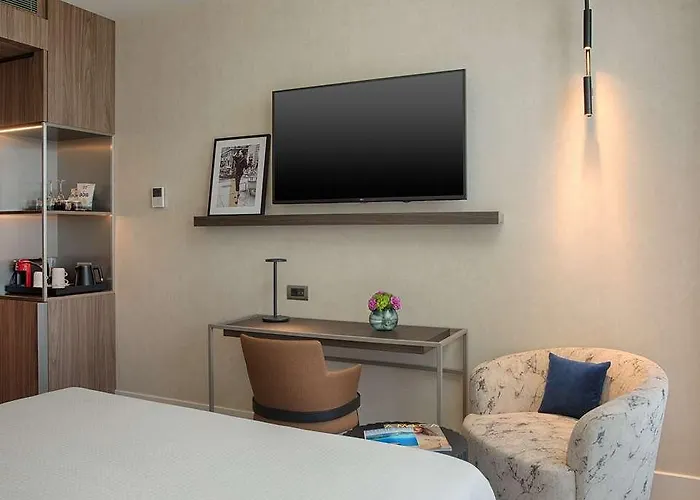 Hotel Nh Collection Life
