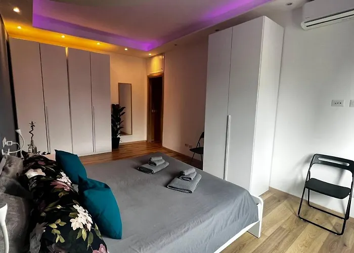 Apartment Prestigioso Trilocale Sui Navigli Con A/c & Wi-fi *