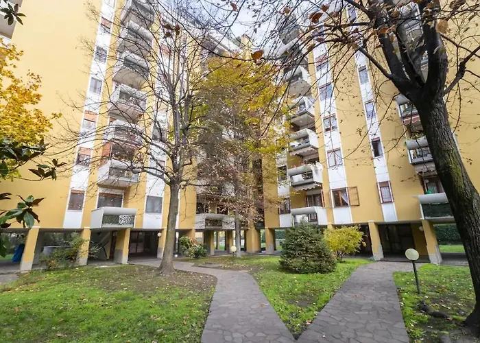 Apartment Moncler House Navigli Mailand