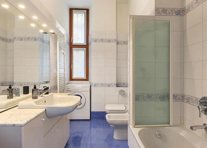 Flat In Citylife Near Metro!