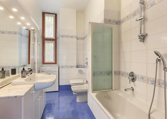 公寓 Flat In Citylife Near Metro! *