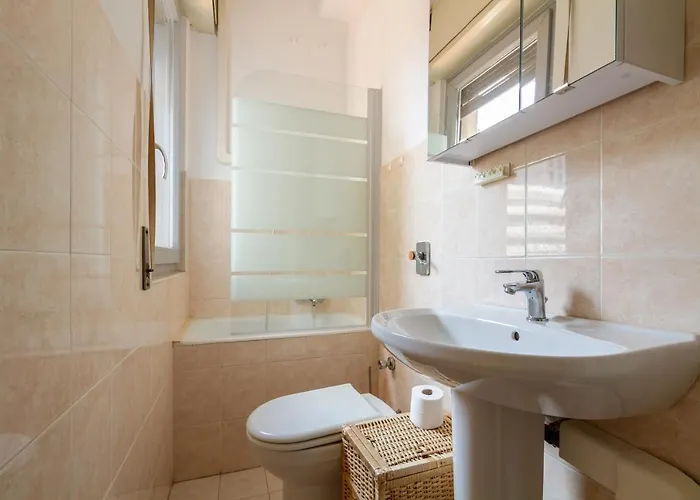 Palazzo Lombardia - Station - Bighome * Milano