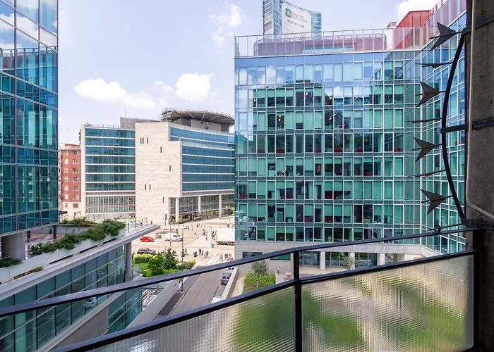 Palazzo Lombardia - Station - Bighome