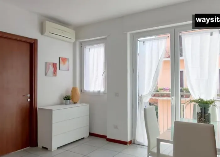 Certosa District Διαμέρισμα *