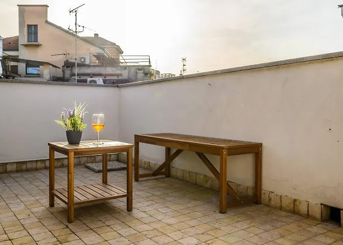 Apartman Buenos Aires' Nest - 10 Minutes From Duomo With Terrace Milánó