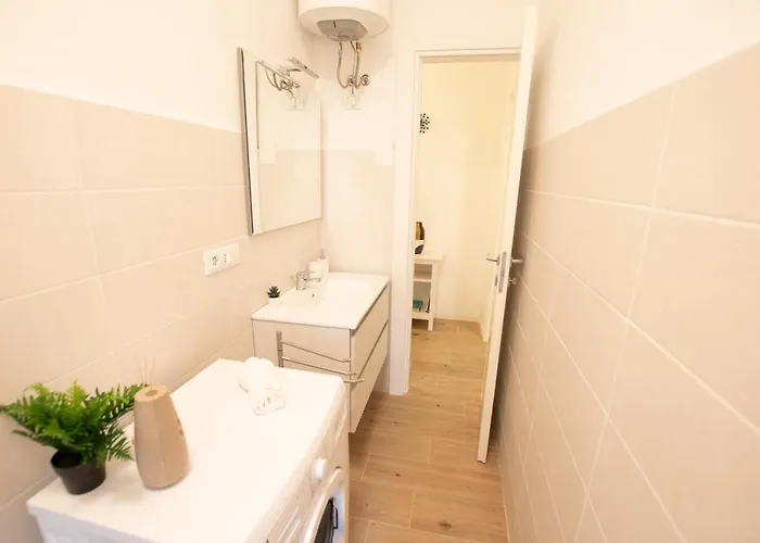 Apartmán Ihost - Mancini 14 *
