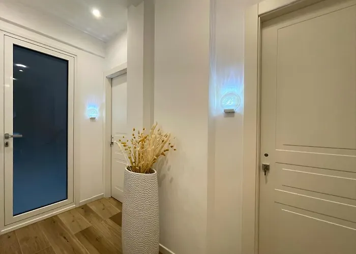 B And G San Babila- Luxury In The Heart Of - Design District Milán