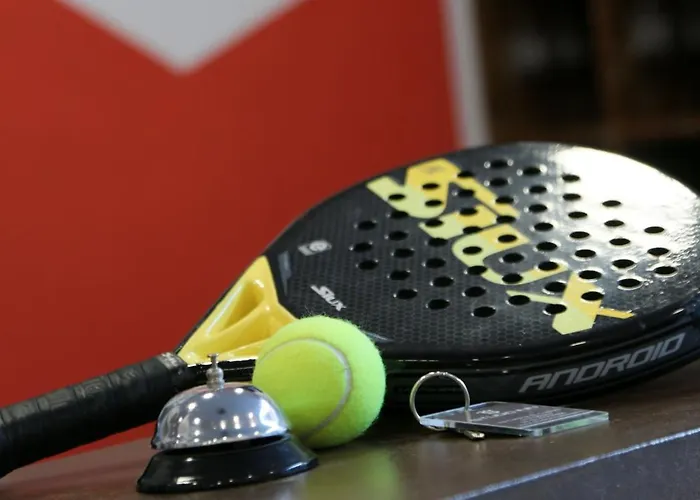 & Urban Padel Aparthotel Milano