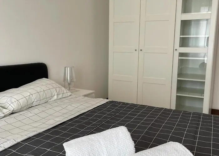 Tina41 Near Station,isola,corso Como,piazza Gae Aulenti ميلان